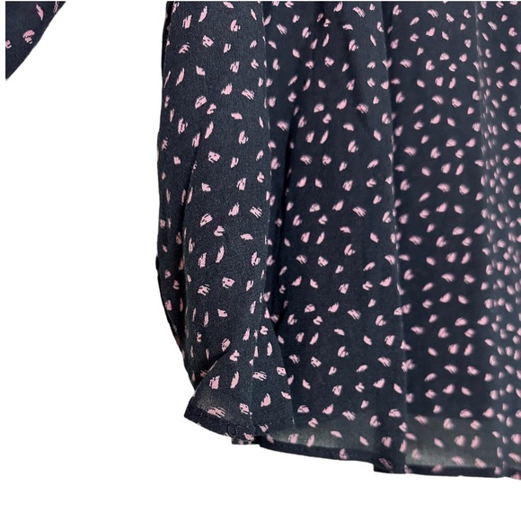 NWT Buckles Gimmicks by BKE Ruffled Blouse - Picture 7 of 10